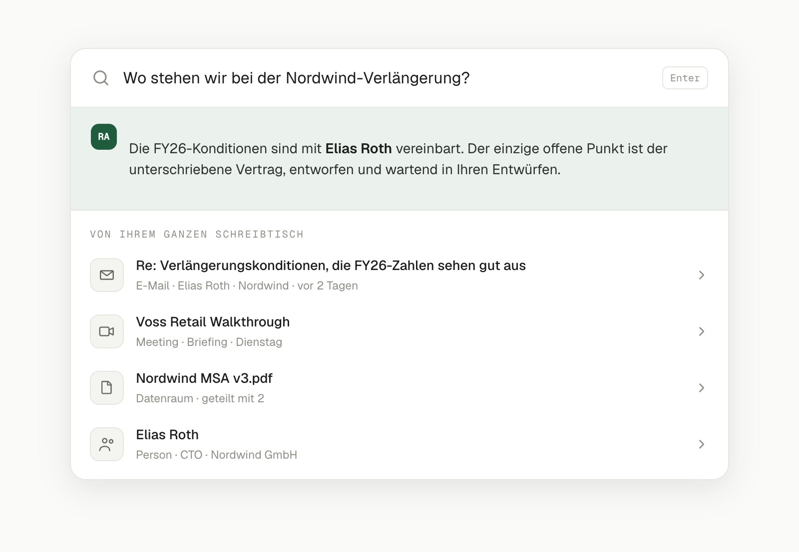 Fragen Sie Random Assistant in einfacher Sprache, und er antwortet aus Ihrer echten Arbeit, hier ein Deal-Vergleich als Tabelle aufgebaut, die Sie öffnen können.